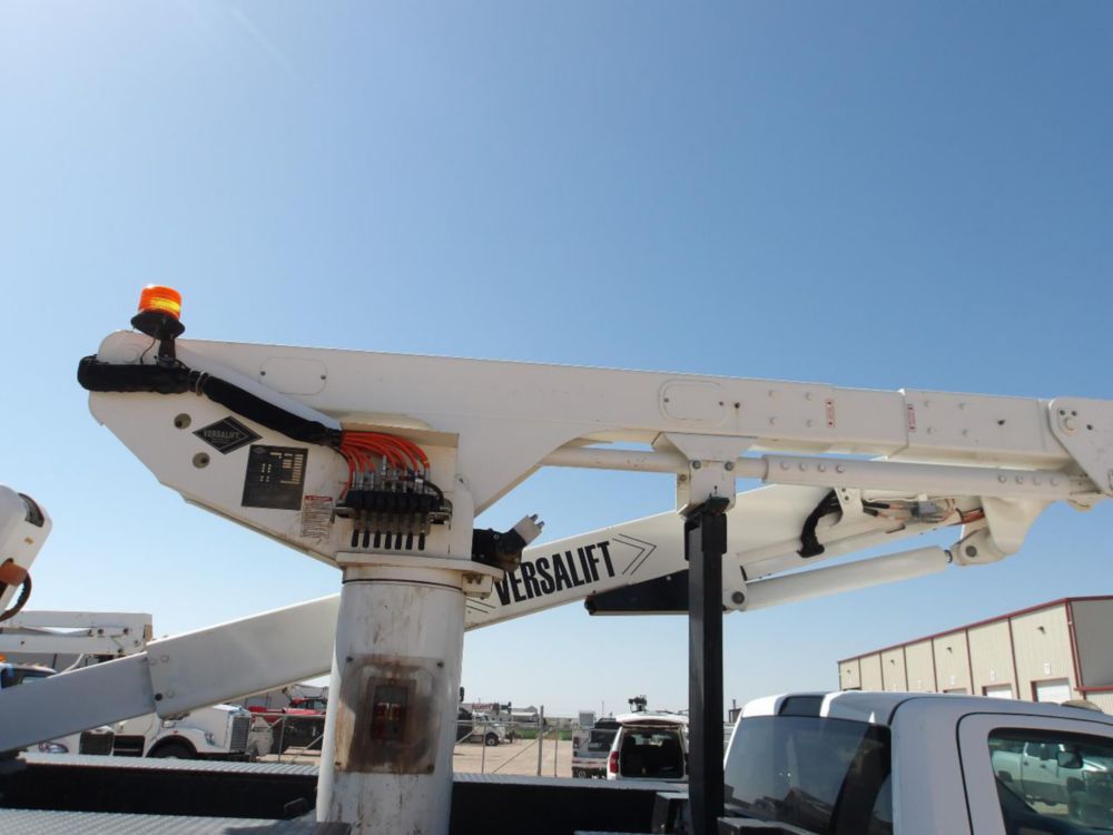 2017 Dodge Ram 5500 4x4 Versalift VST-47-I Material Handler Bucket Truck