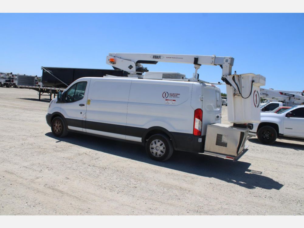 2019 Ford T-350 Versalift Vantel-29-NE Bucket Truck