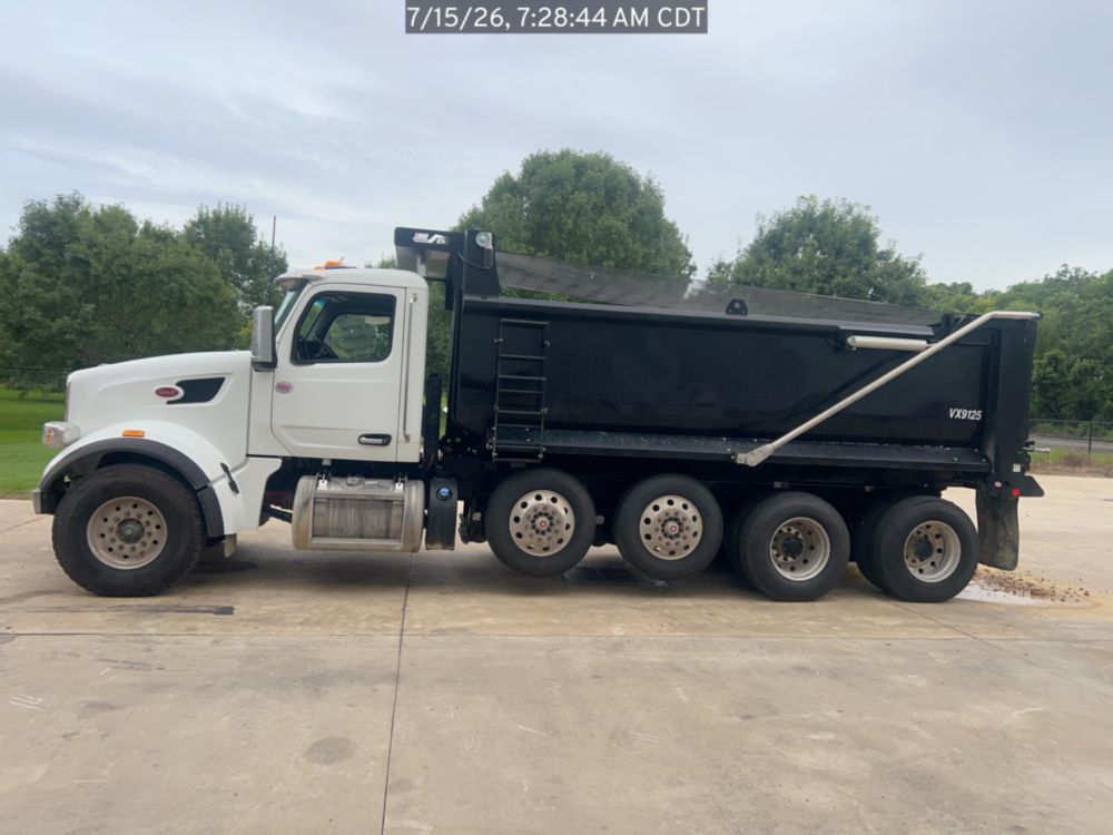 2026 Peterbilt 567 10x4 18' Load King Dump Truck