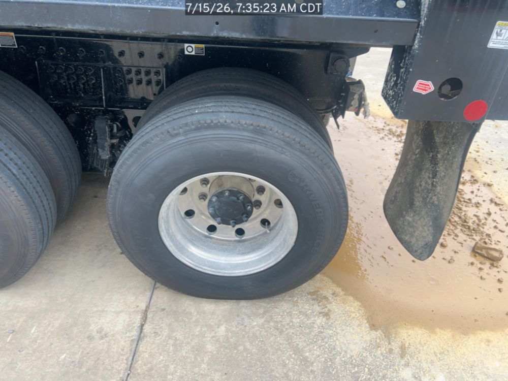 2026 Peterbilt 567 10x4 18' Load King Dump Truck