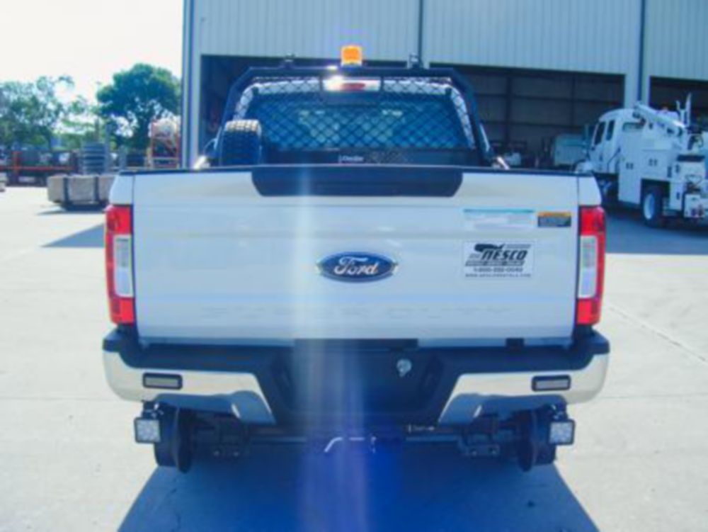 1 Ton Crew Cab AWD Diesel Hi-Rail Pickup Truck