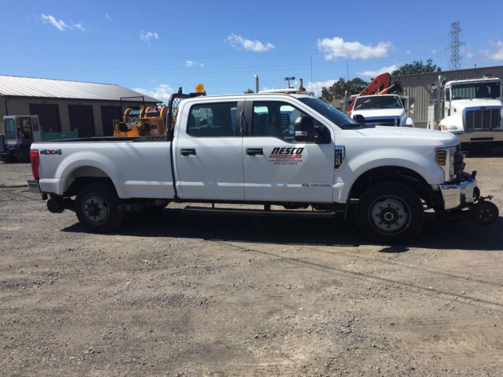 1 Ton Crew Cab AWD Diesel Hi-Rail Pickup Truck