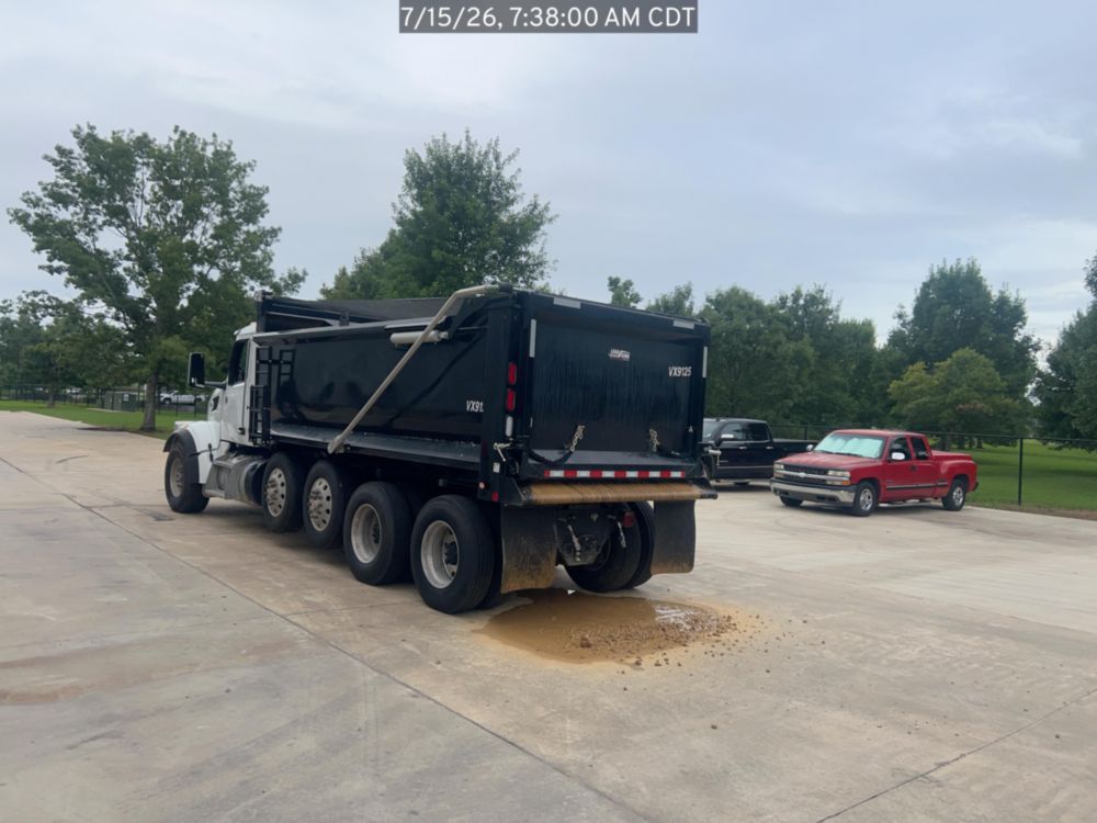 2026 Peterbilt 567 10x4 18' Load King Dump Truck