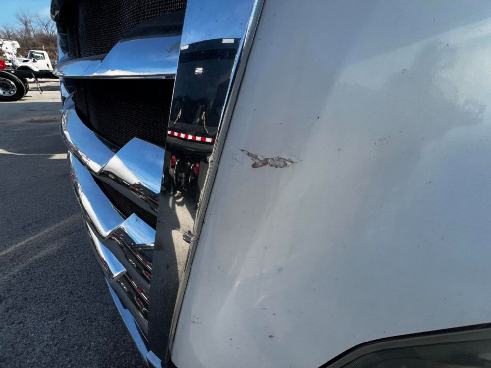 2019 Freightliner Cascadia Tandem Day Cab Tractor