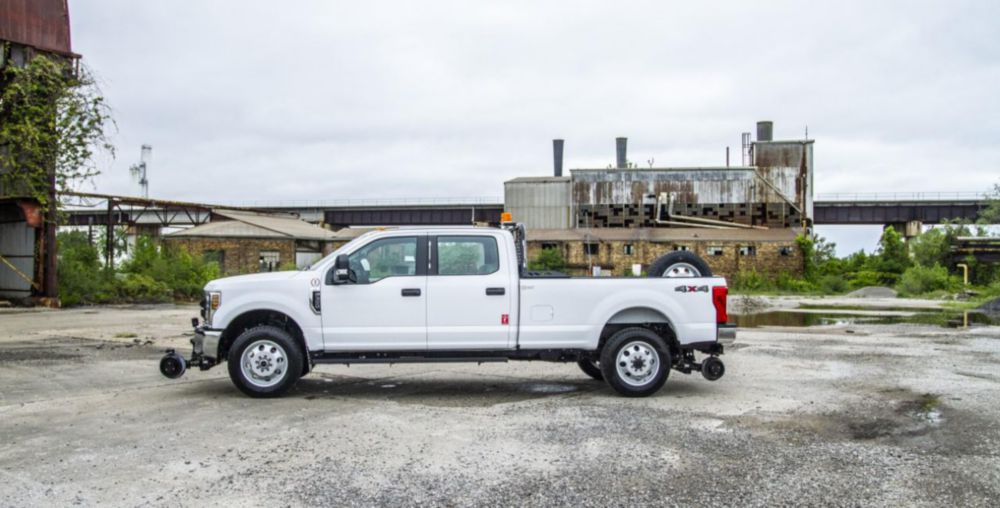 1 Ton Crew Cab AWD Gas Hi-Rail Pickup Truck