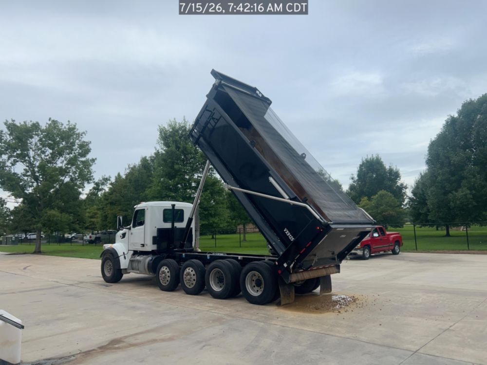 2026 Peterbilt 567 10x4 18' Load King Dump Truck