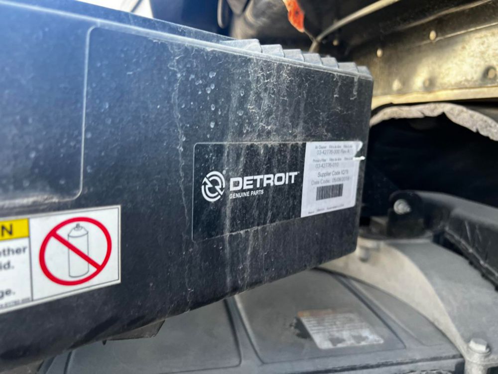 2019 Freightliner Cascadia Tandem Day Cab Tractor