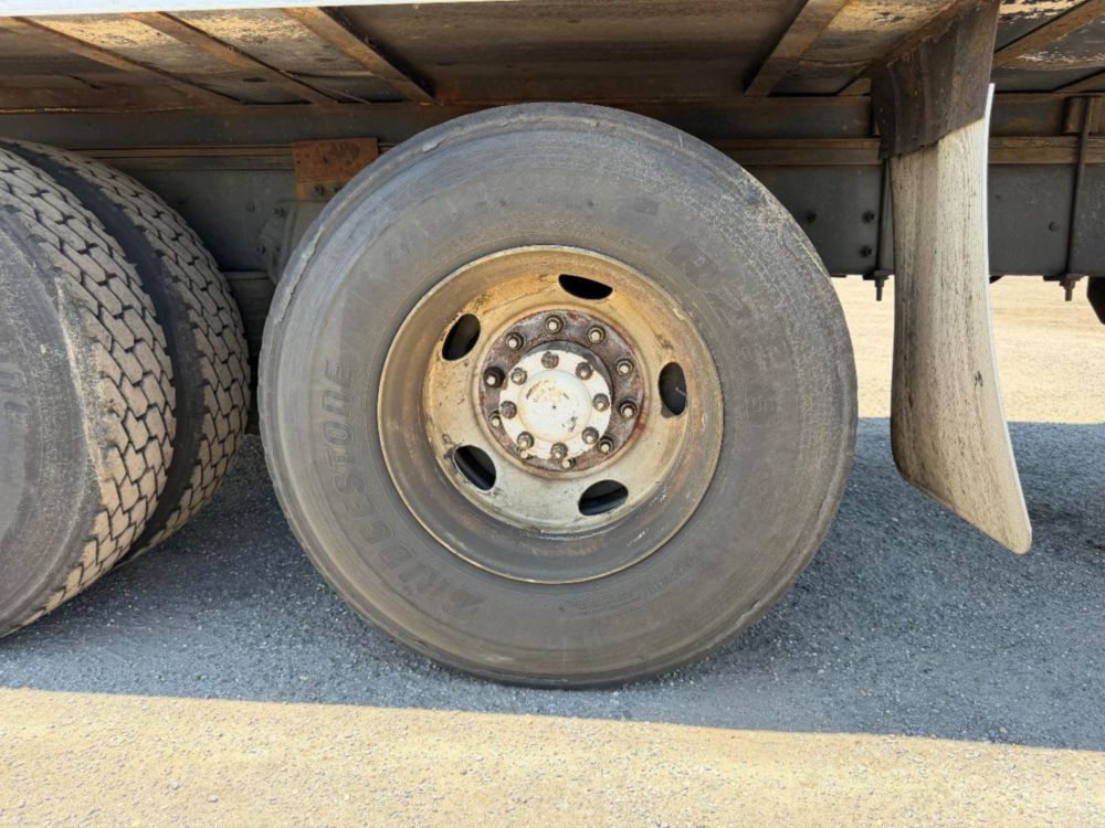 2016 Kenworth T-300 Tandem Axle Reefer Truck