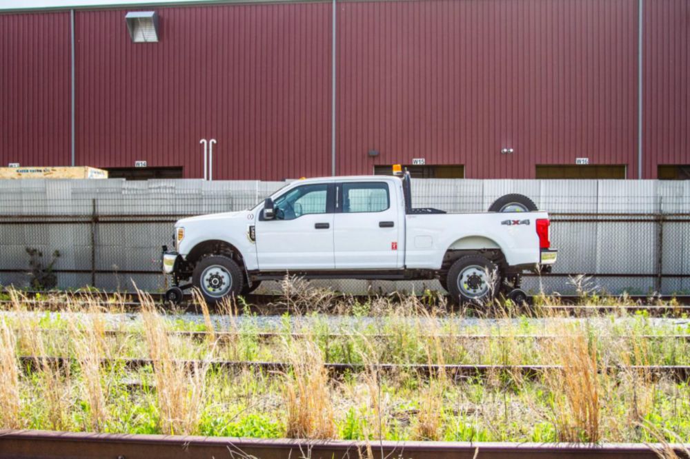 3/4 Ton Crew Cab AWD Gas Hi-Rail Pickup Truck