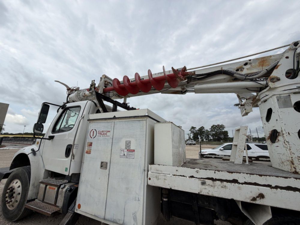 2017 Freightliner M2 Terex Commander 4047 Digger Derrick Truck