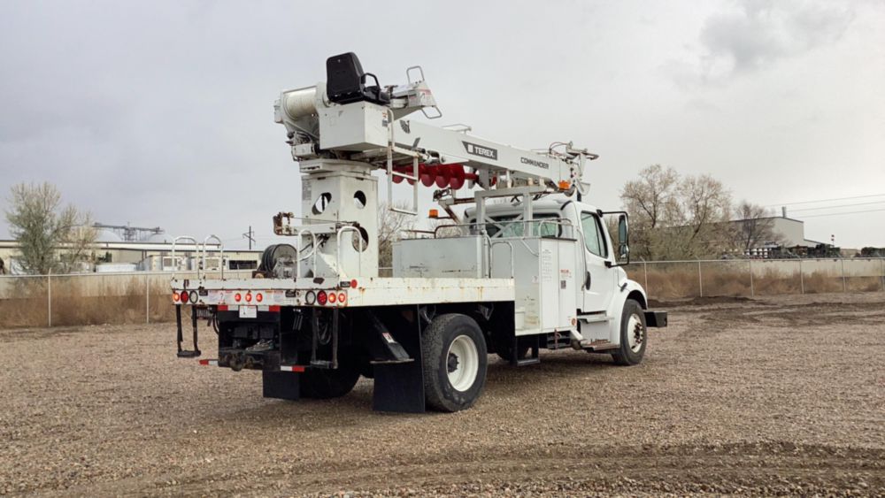 2016 Freightliner M2106 4x2 Terex C4047 Digger Derrick