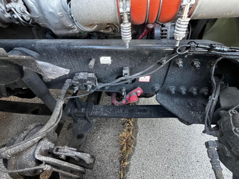 2019 Freightliner Cascadia Tandem Day Cab Tractor