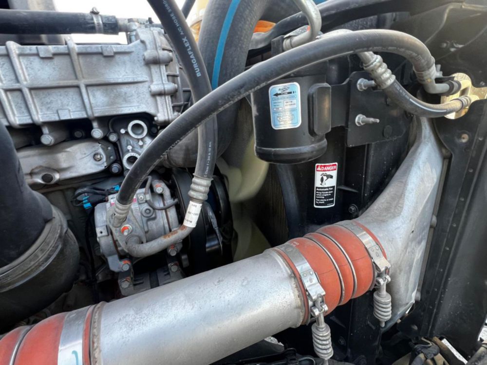 2019 Freightliner Cascadia Tandem Day Cab Tractor