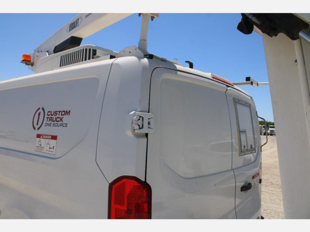 2019 Ford T-350 Versalift Vantel-29-NE Bucket Truck