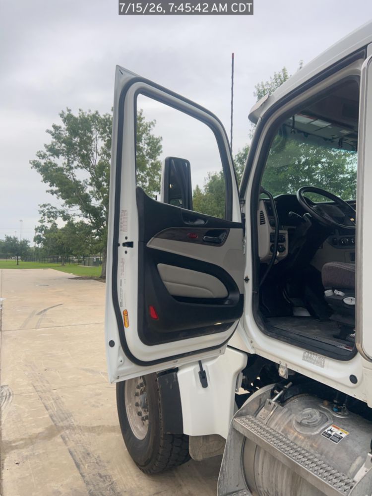2026 Peterbilt 567 10x4 18' Load King Dump Truck