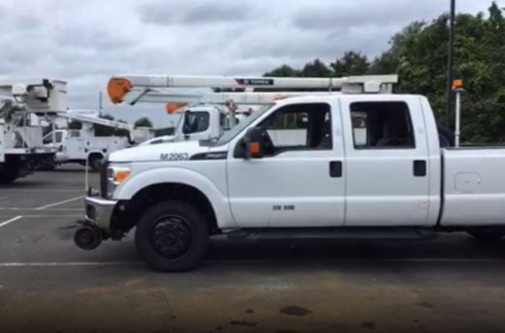 3/4 Ton Crew Cab Gas Hi-Rail Pickup Truck