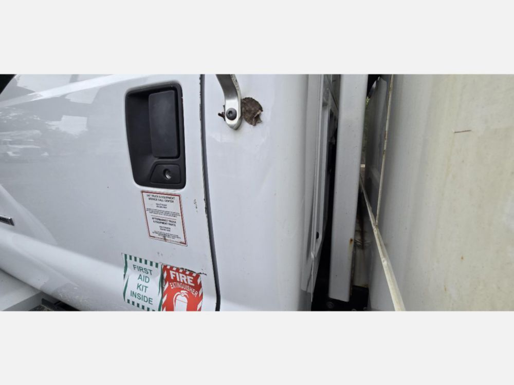 2018 Ford F-750 4x2 Versalift VTP-40-NE Cable Placer Truck