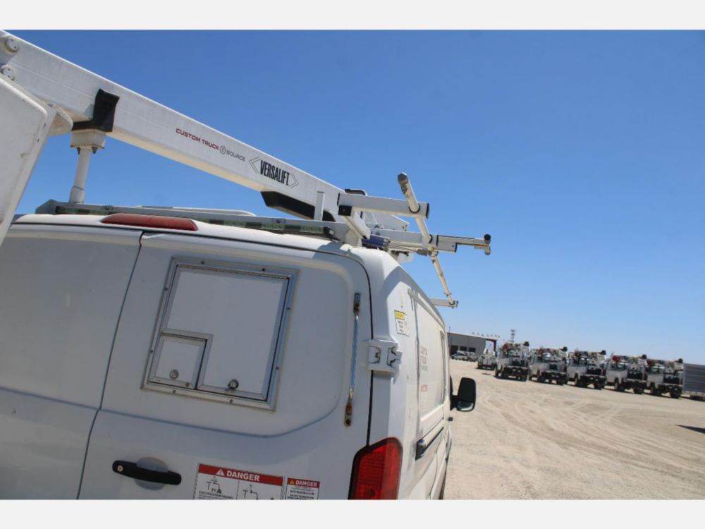 2019 Ford T-350 Versalift Vantel-29-NE Bucket Truck