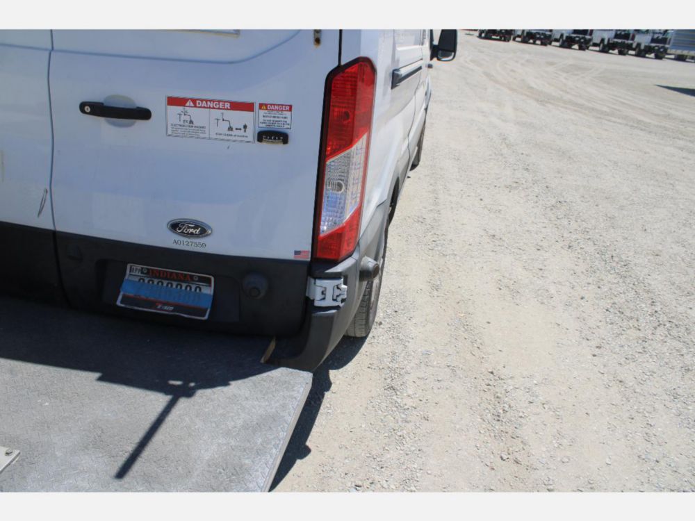 2019 Ford T-350 Versalift Vantel-29-NE Bucket Truck