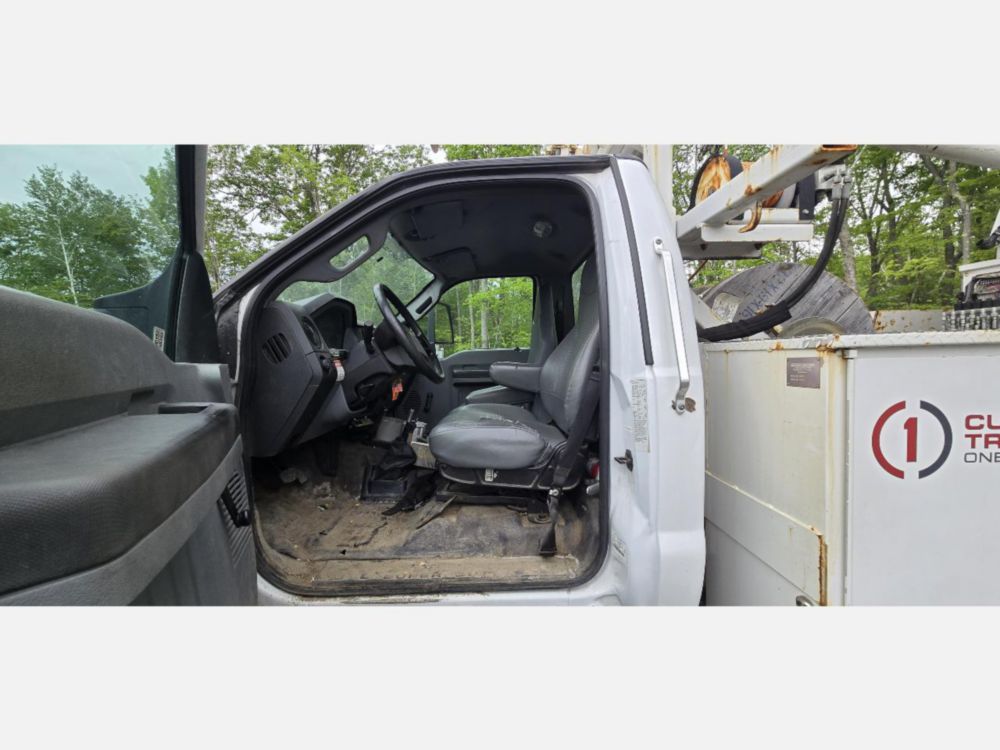2018 Ford F-750 4x2 Versalift VTP-40-NE Cable Placer Truck
