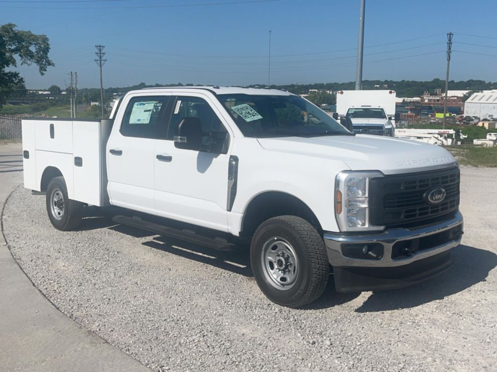 2026 Ford F350 4x4 Service Truck