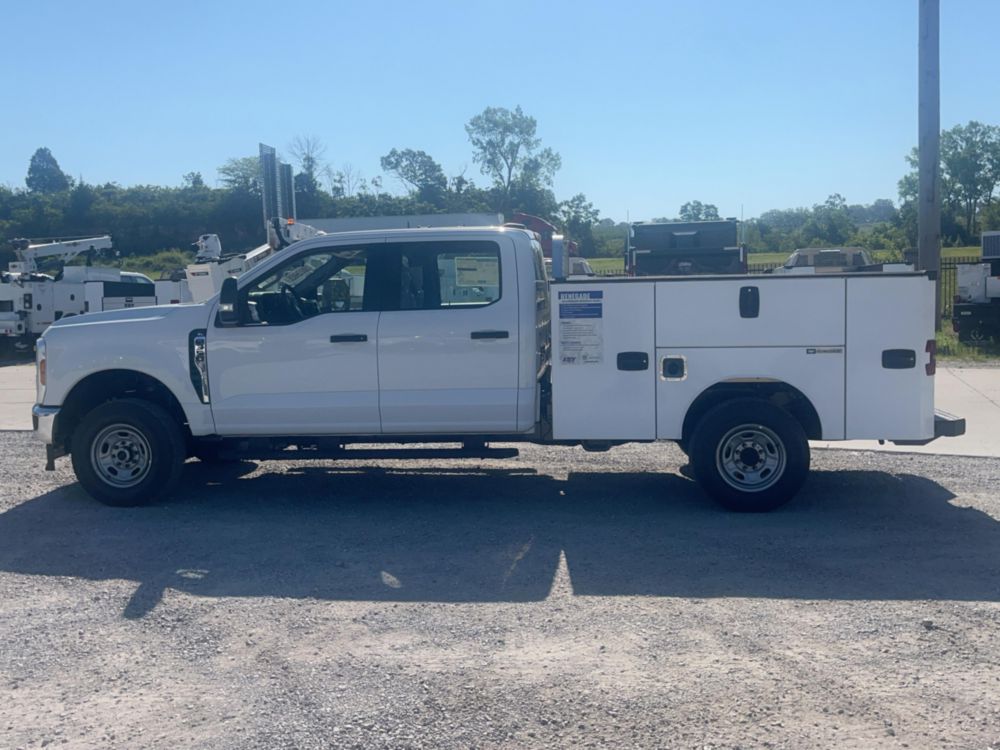 2026 Ford F350 4x4 Service Truck