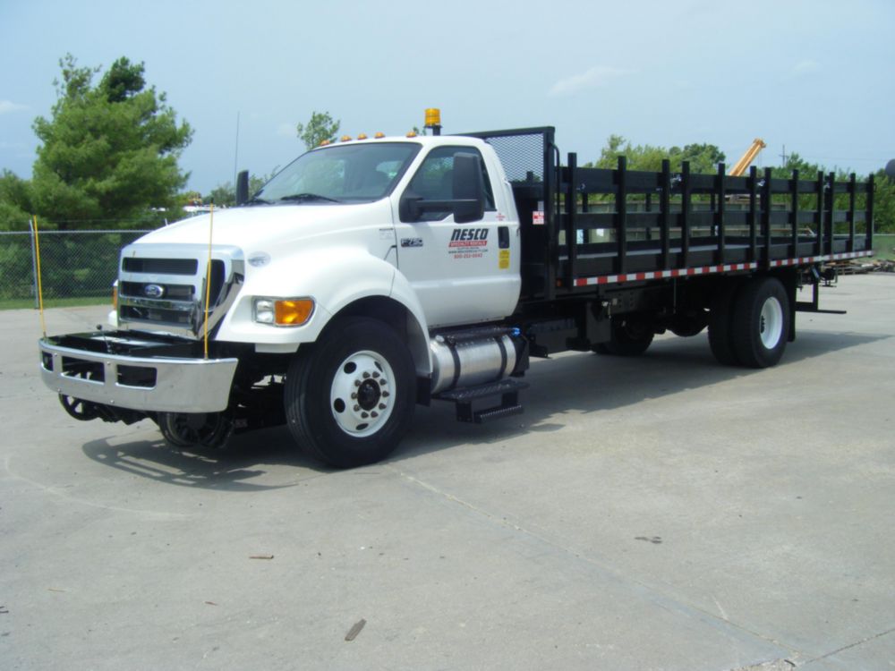 Heavy-Duty Hi-Rail Flatbed Truck