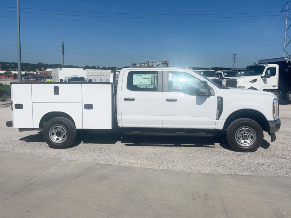 2026 Ford F350 4x4 Service Truck