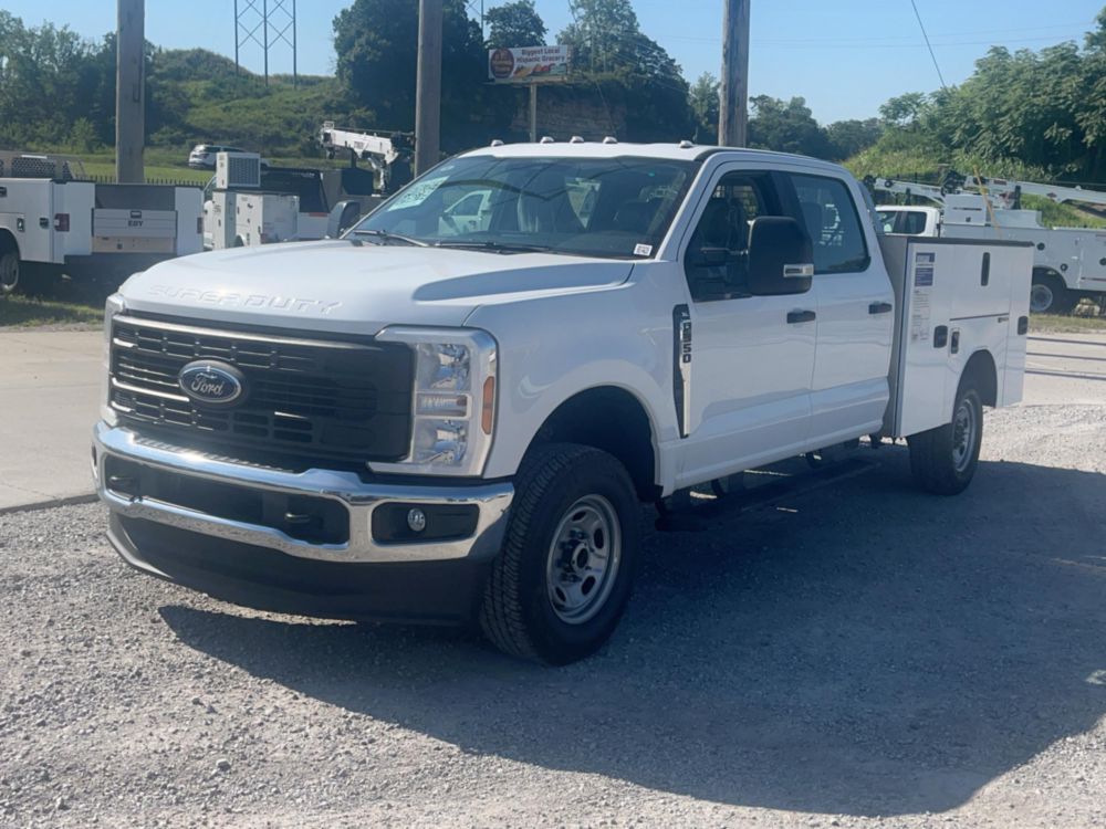 2026 Ford F350 4x4 Service Truck