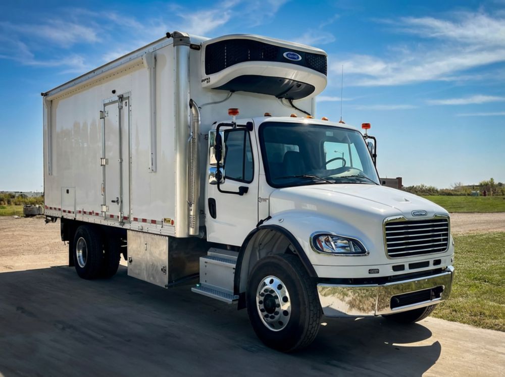 2024 Freightliner M2106 4x2 20' Marion Van Body Bore Truck