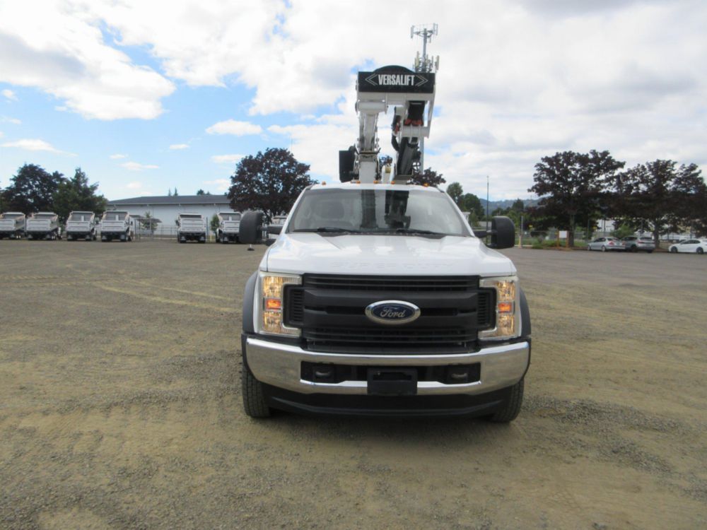 2019 Ford F-550 4x4 Versalift VST-47-MHI Bucket Truck