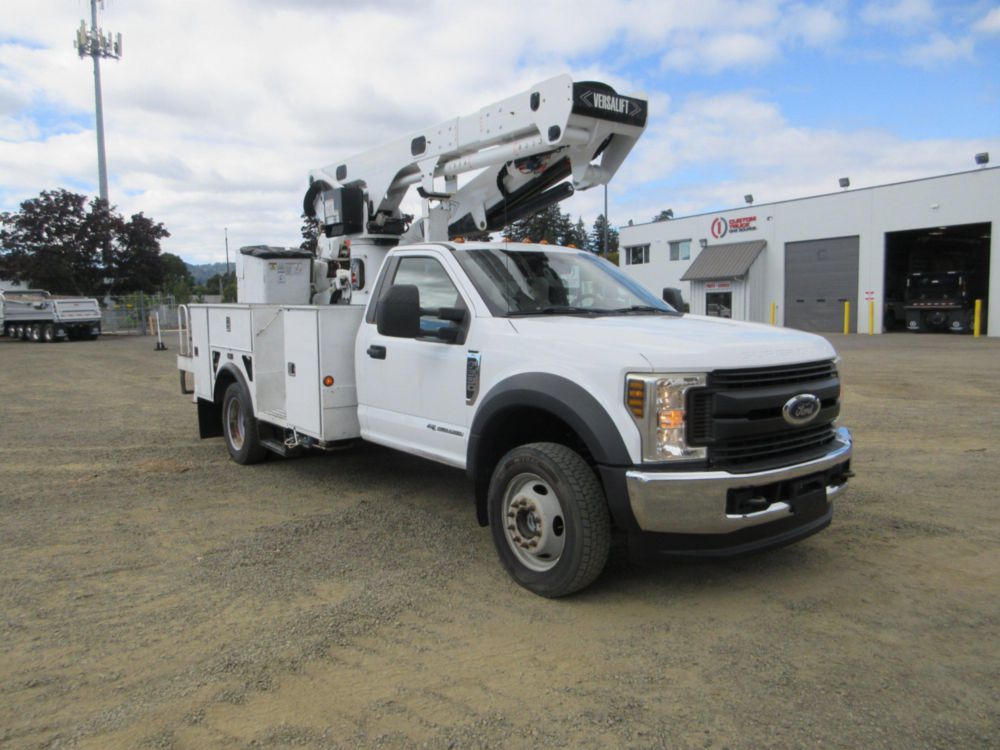 2019 Ford F-550 4x4 Versalift VST-47-MHI Bucket Truck