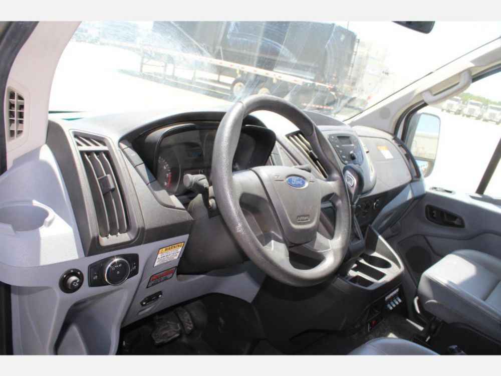2019 Ford T-350 Versalift Vantel-29-NE Bucket Truck