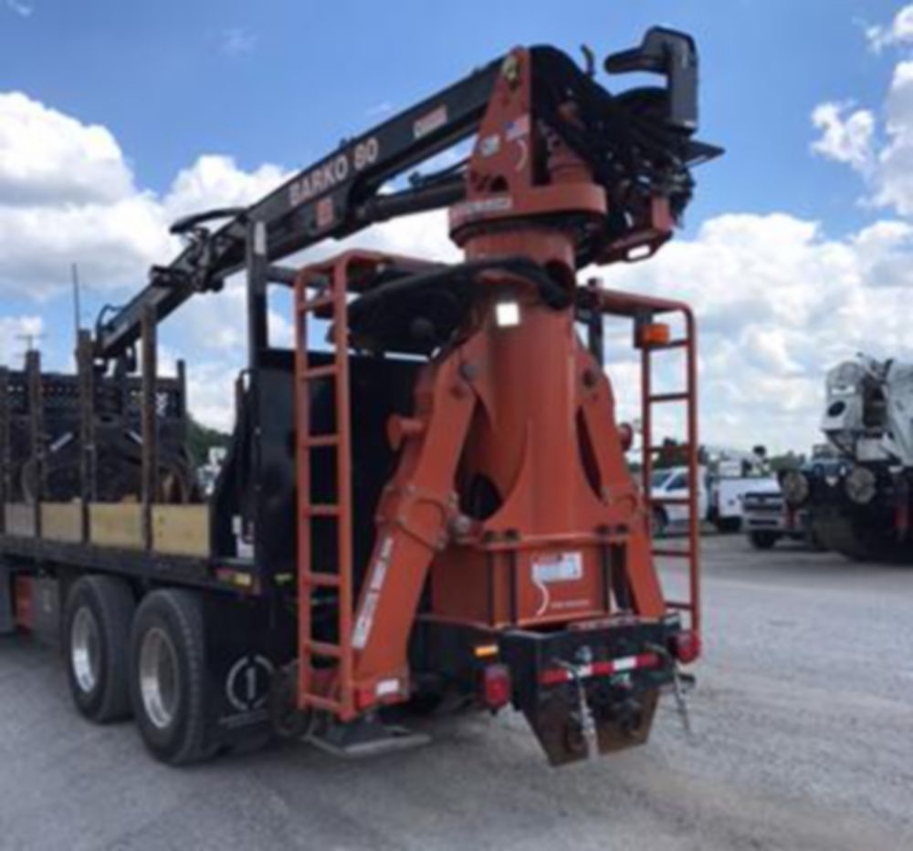 11,130 lbs 66,000 lbs Hi-Rail Grapple