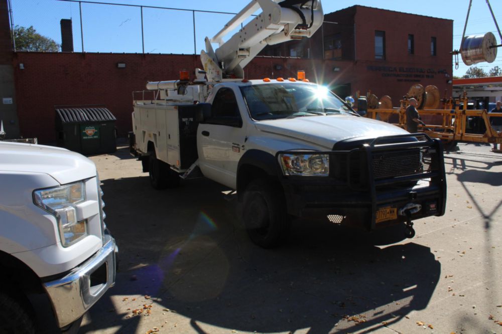 2010 Dodge 5500 4x4 ETI ETC MH-37IH Material Handler Bucket Truck