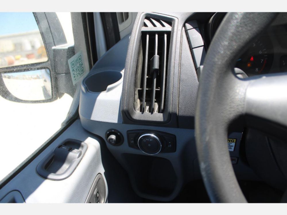 2019 Ford T-350 Versalift Vantel-29-NE Bucket Truck