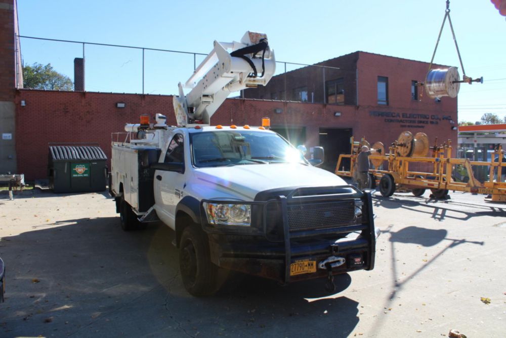 2010 Dodge 5500 4x4 ETI ETC MH-37IH Material Handler Bucket Truck