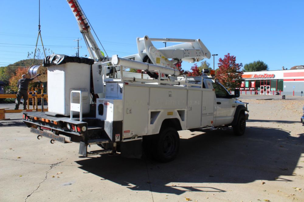 2010 Dodge 5500 4x4 ETI ETC MH-37IH Material Handler Bucket Truck