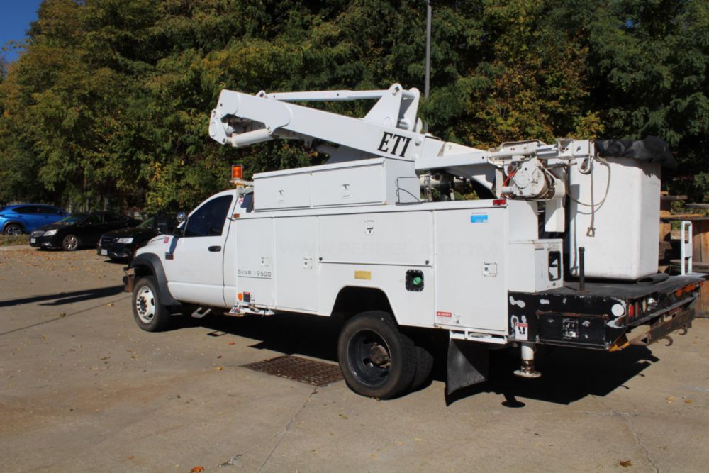 2010 Dodge 5500 4x4 ETI ETC MH-37IH Material Handler Bucket Truck