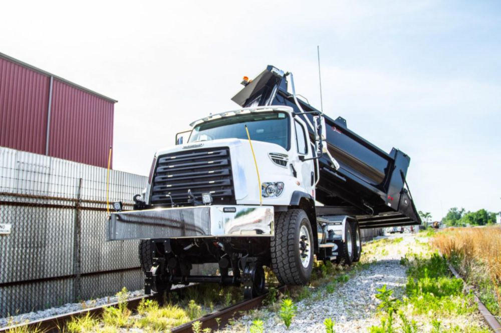 Rear Rotary 26,200 lbs Hi-Rail Dump Truck