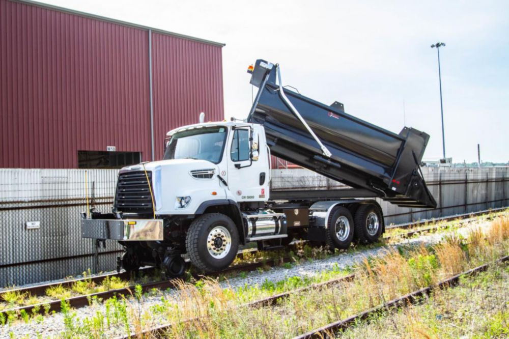 Rear Rotary 26,200 lbs Hi-Rail Dump Truck