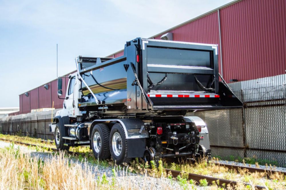 Rear Rotary 26,200 lbs Hi-Rail Dump Truck