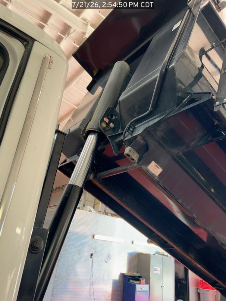 2026 Peterbilt 567 10x4 18' Load King Dump Truck