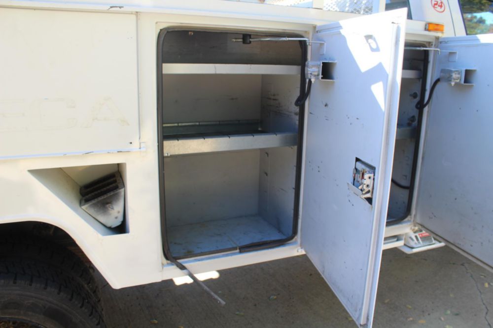 2010 Dodge 5500 4x4 ETI ETC MH-37IH Material Handler Bucket Truck