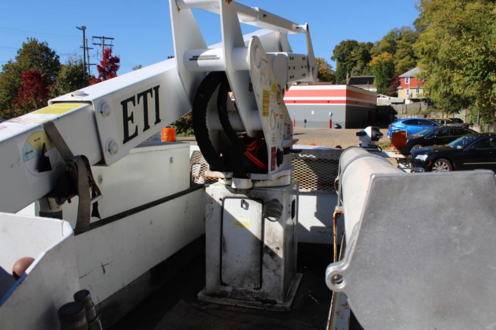 2010 Dodge 5500 4x4 ETI ETC MH-37IH Material Handler Bucket Truck
