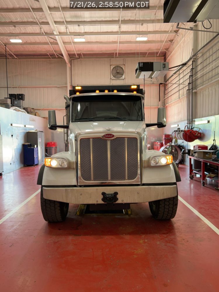 2026 Peterbilt 567 10x4 18' Load King Dump Truck