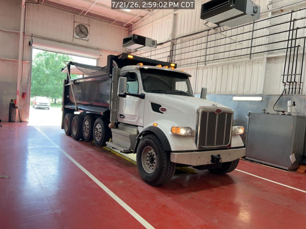 2026 Peterbilt 567 10x4 18' Load King Dump Truck