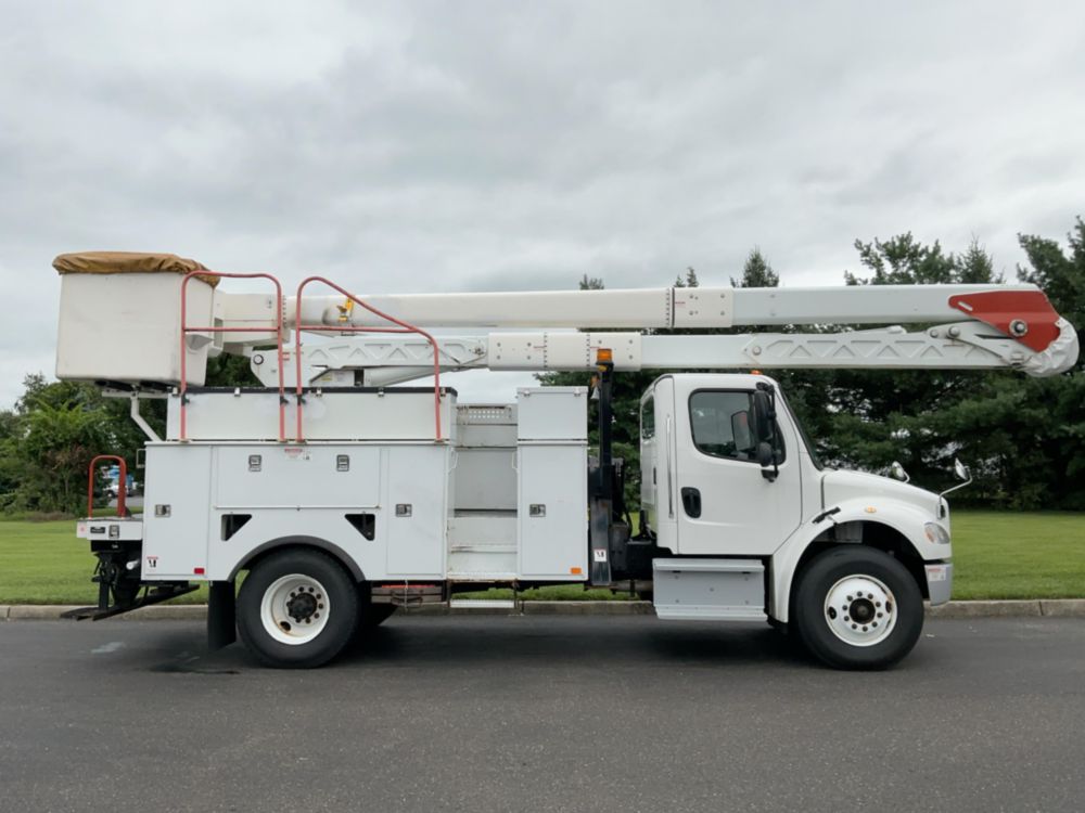2019 Freightliner M2106 4x2 Terex HRX60 Bucket Truck