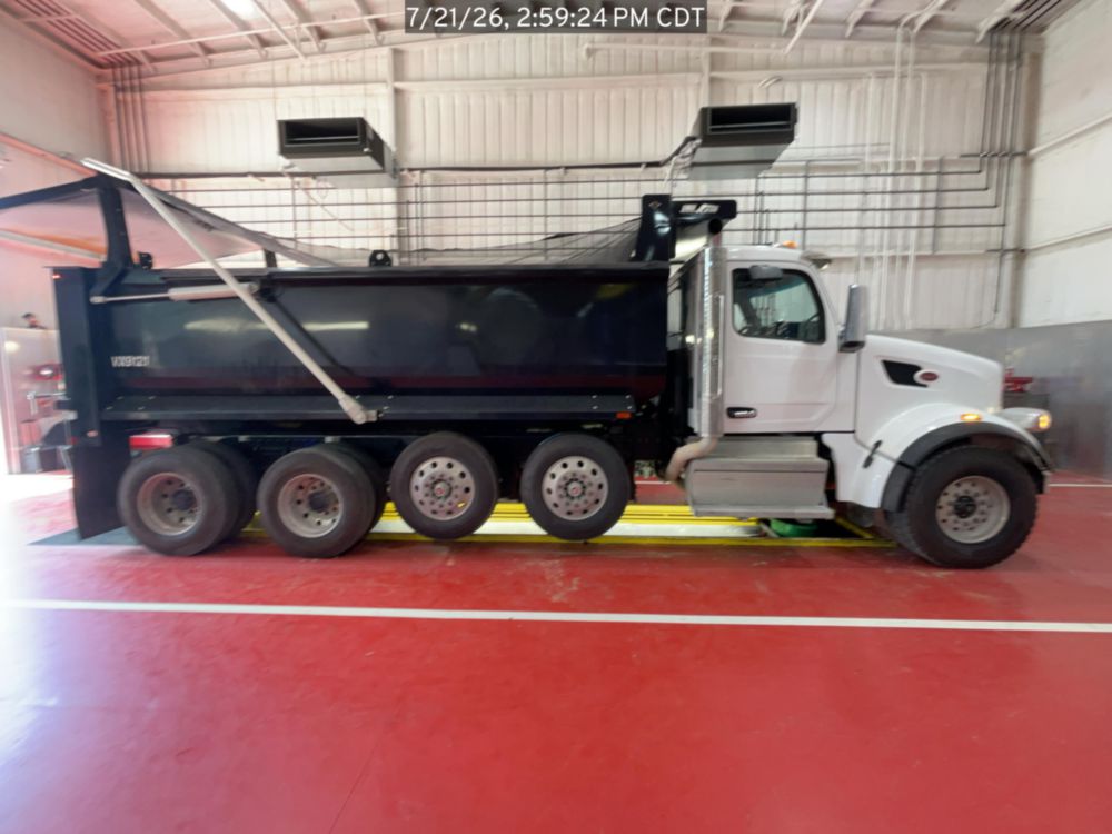 2026 Peterbilt 567 10x4 18' Load King Dump Truck