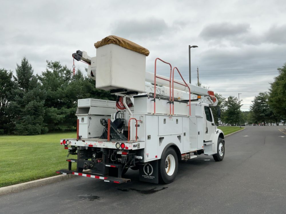 2019 Freightliner M2106 4x2 Terex HRX60 Bucket Truck